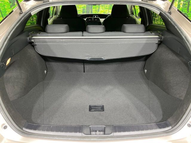 PRIUS 4WD