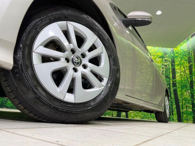 PRIUS 4WD