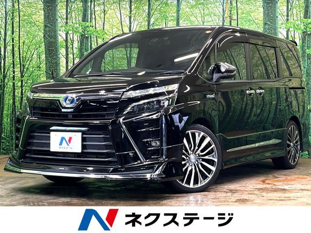 VOXY HYBRID