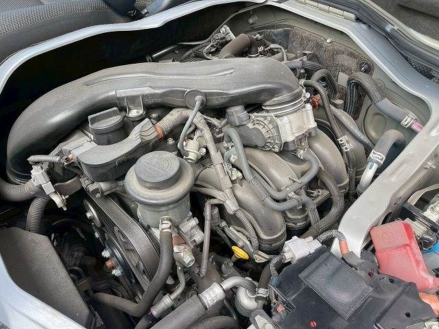 HIACE van 2WD