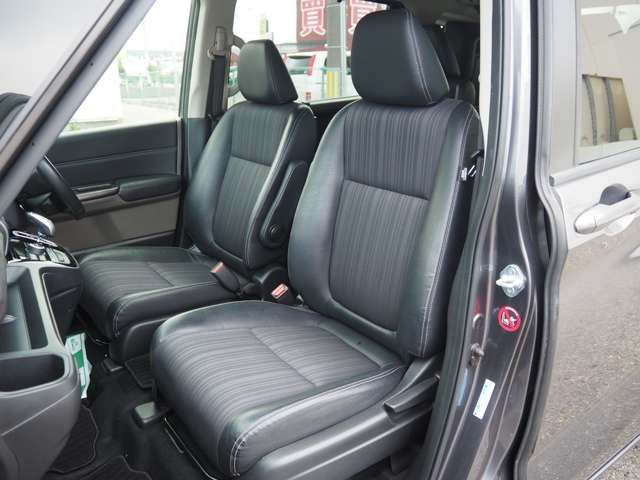 FREED HYBRID 4WD