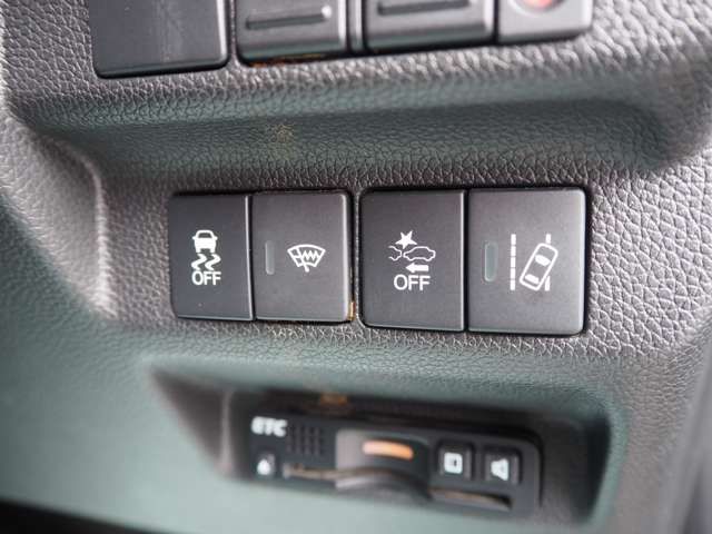 FREED HYBRID 4WD