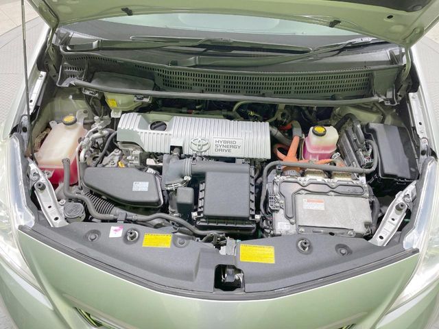 PRIUS Alpha