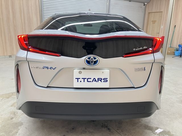 PRIUS PHV