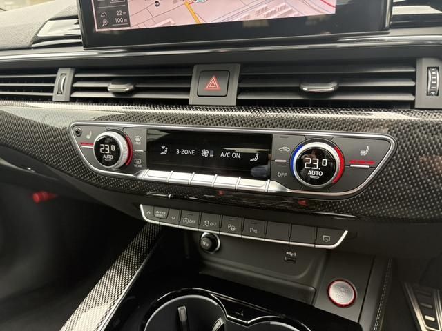AUDI S4 AVANT