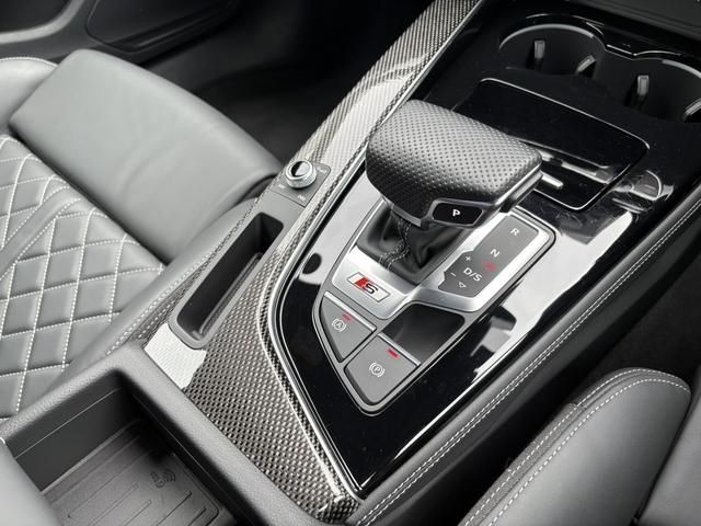 AUDI S4 AVANT