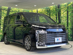 VOXY HYBRID