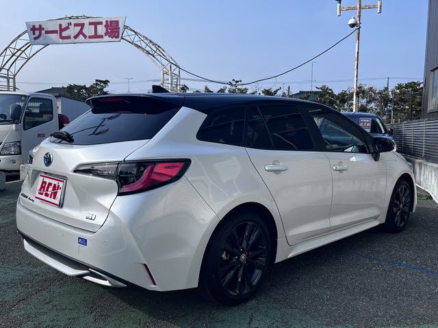 COROLLA TOURING HYBRID