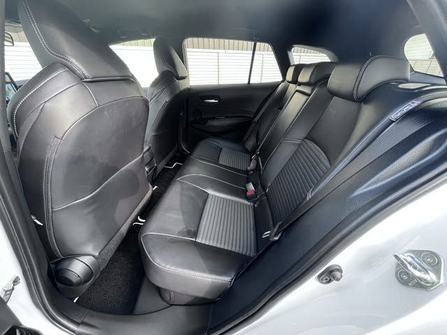 COROLLA TOURING HYBRID