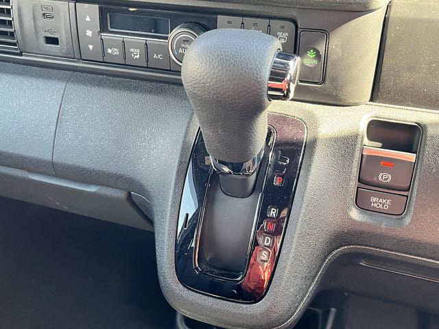 N-BOX CUSTOM