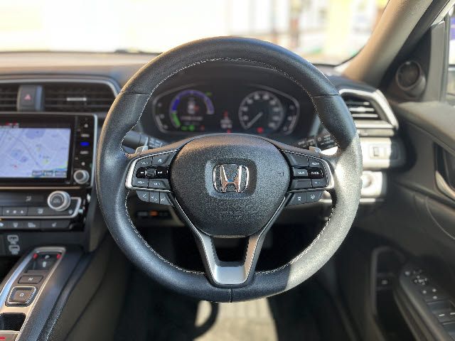 INSIGHT sedan