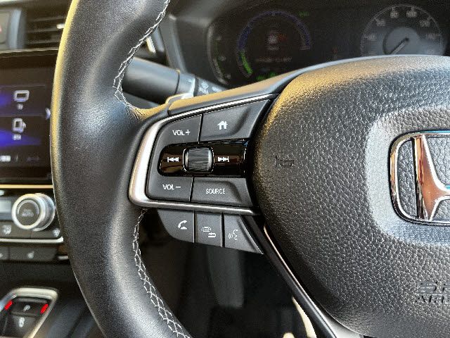 INSIGHT sedan
