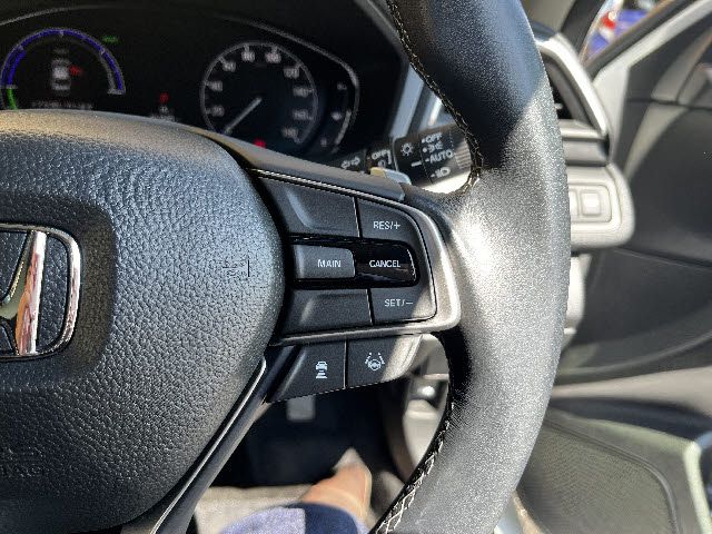 INSIGHT sedan