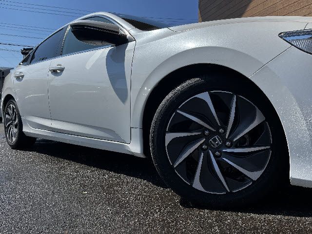 INSIGHT sedan