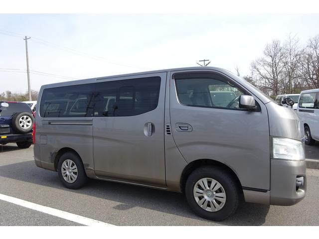 NV350 CARAVAN 4WD