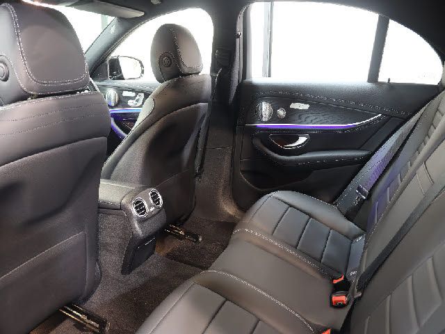MERCEDES BENZ E-Class sedan