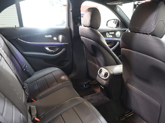 MERCEDES BENZ E-Class sedan