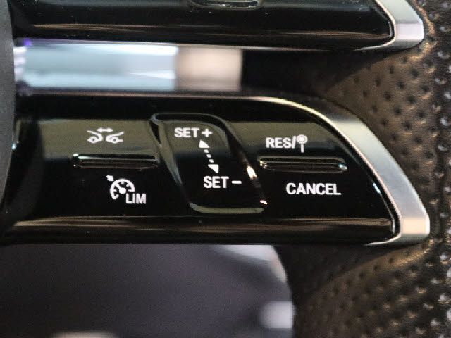 MERCEDES BENZ E-Class sedan