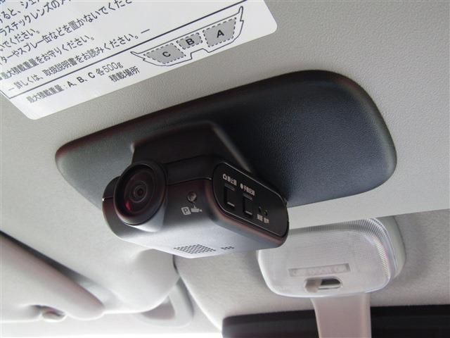 NV100 CLIPPER RIO