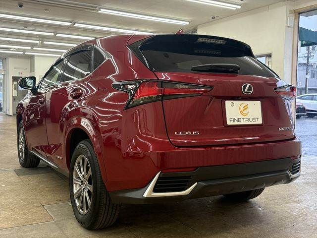 LEXUS NX300h