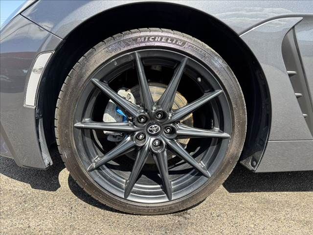 GR86