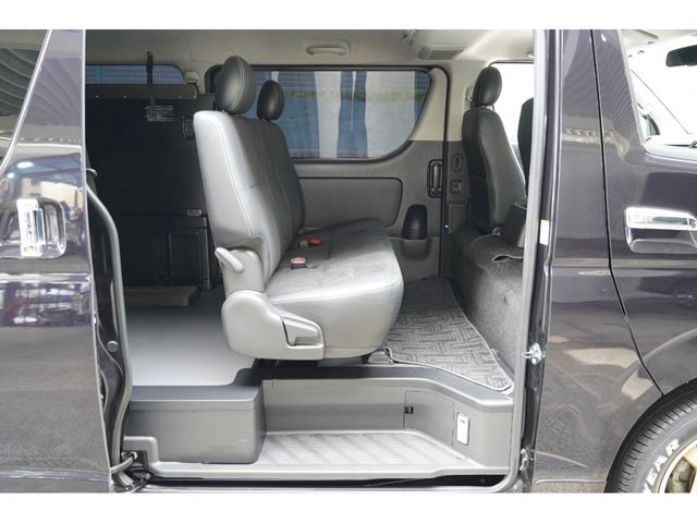 REGIUSACE van 2WD