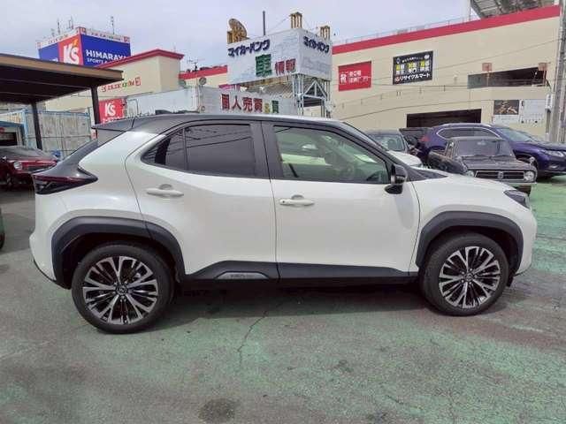YARIS CROSS HYBRID