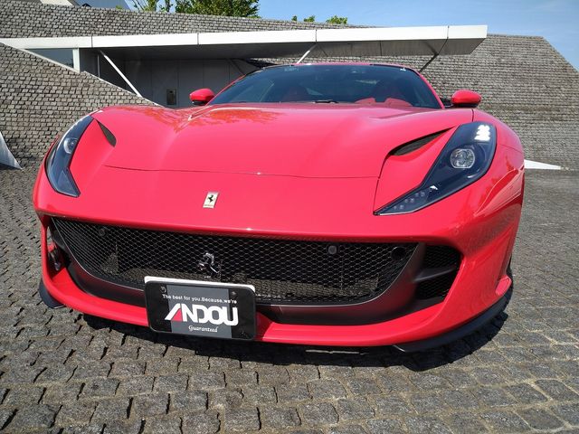 FERRARI 812 GTS