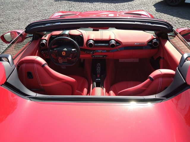 FERRARI 812 GTS