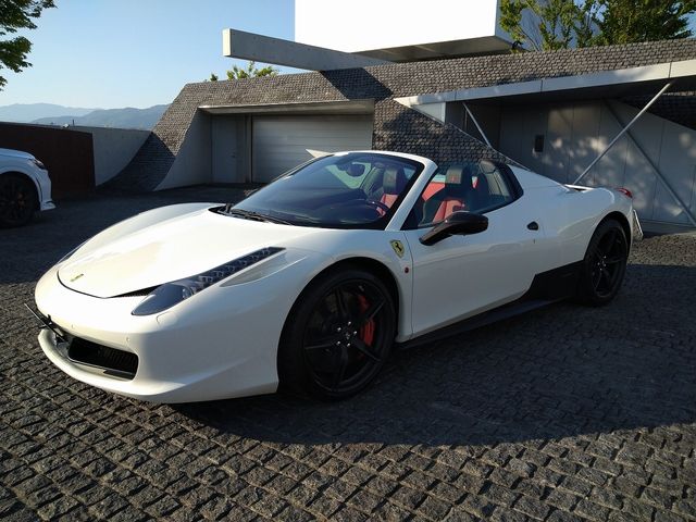FERRARI 458 Spider