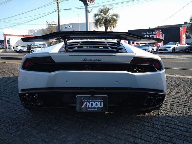 LAMBORGHINI HURACAN