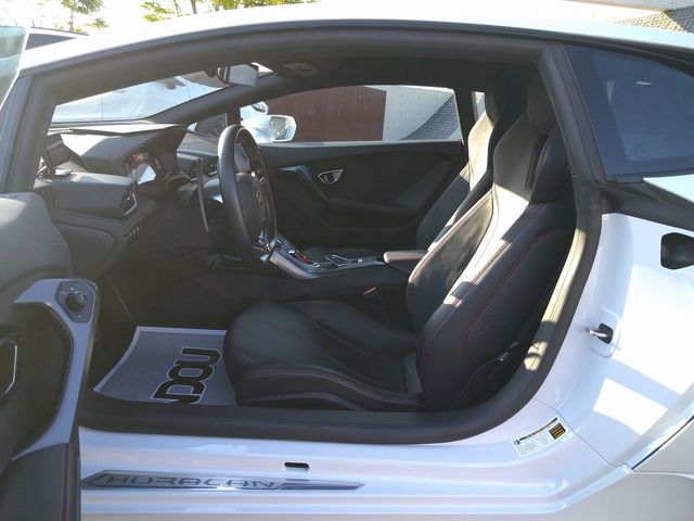 LAMBORGHINI HURACAN