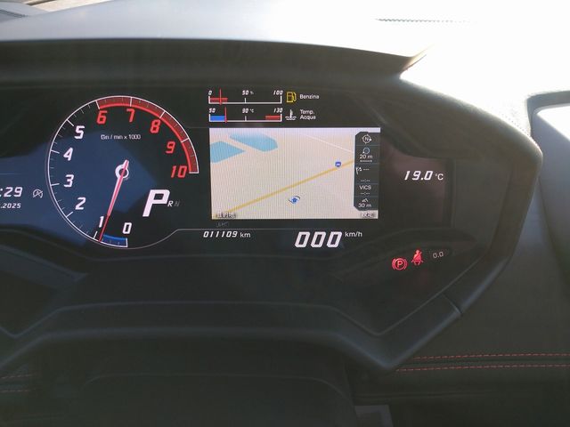 LAMBORGHINI HURACAN