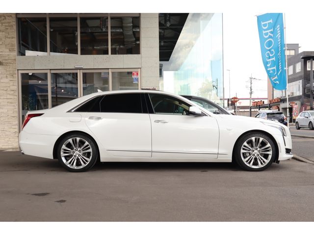 CADILLAC CT6