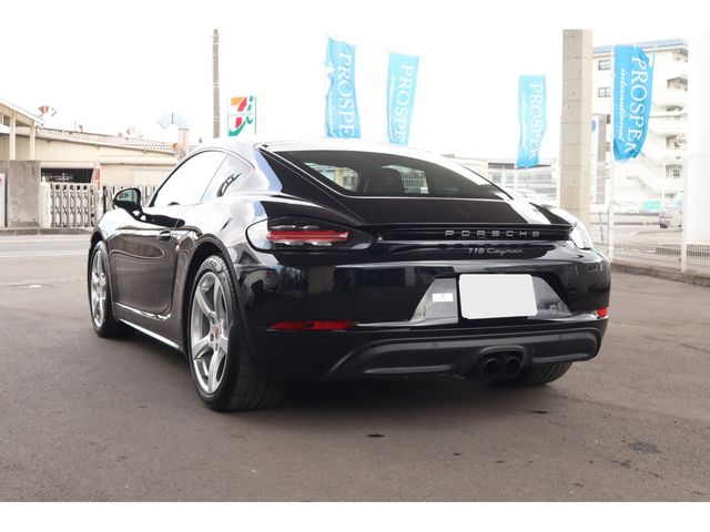 PORSCHE 718 CAYMAN