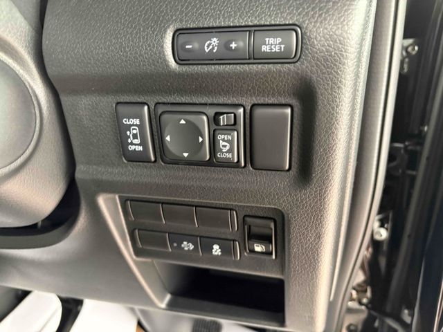CARAVAN van 4WD