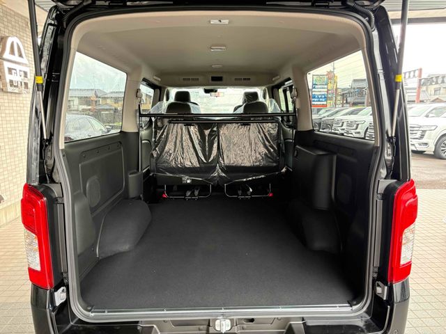 CARAVAN van 4WD