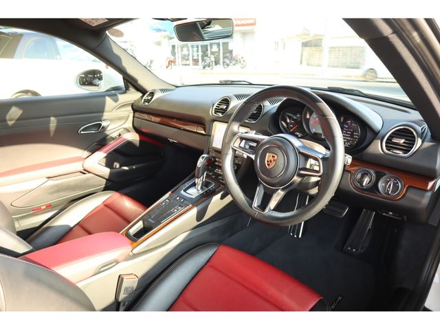 PORSCHE 718CAYMAN S