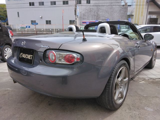 ROADSTER