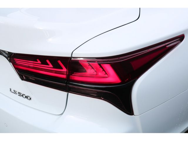 LEXUS LS500