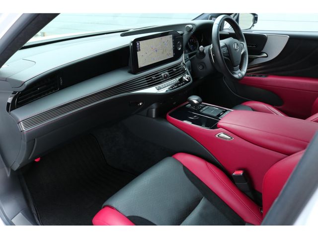 LEXUS LS500