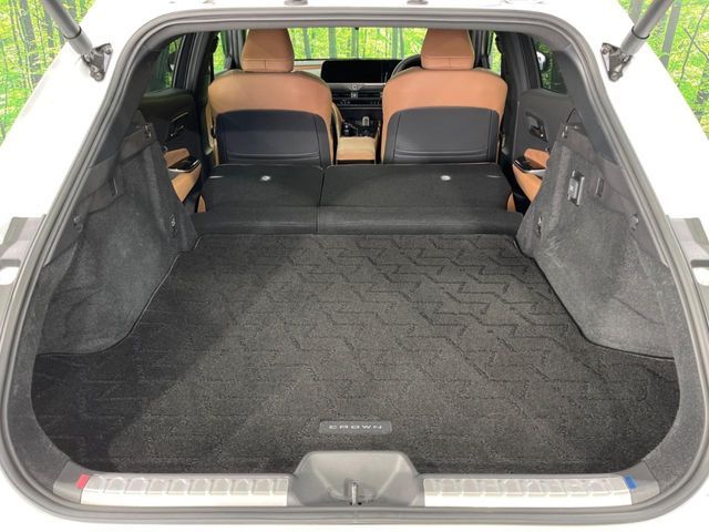 CROWN SPORT