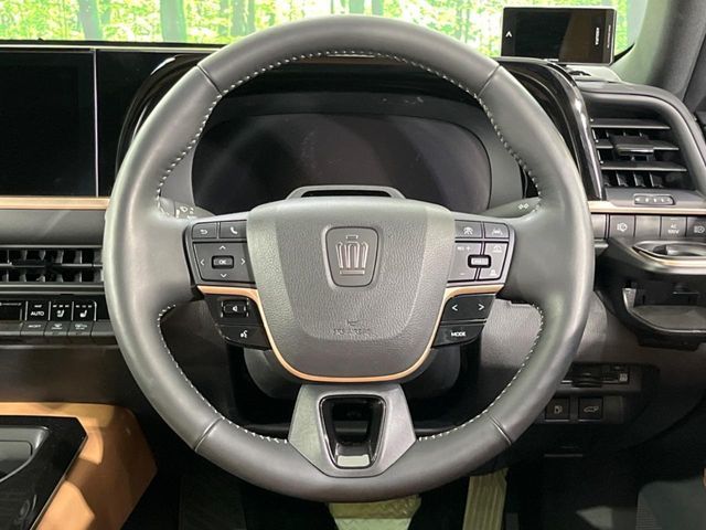 CROWN SPORT