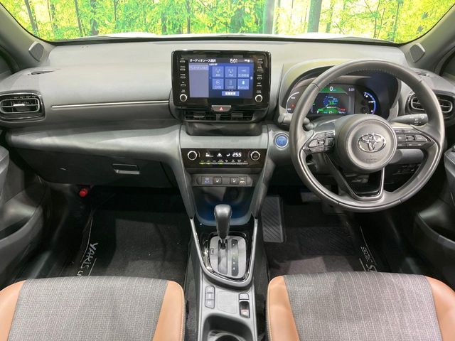 YARIS CROSS HYBRID