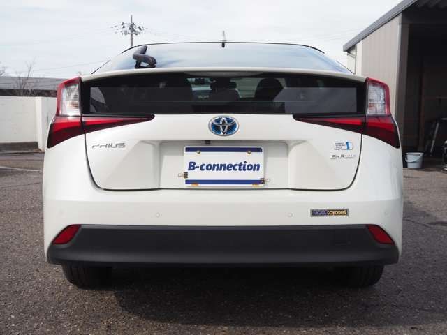 PRIUS 4WD