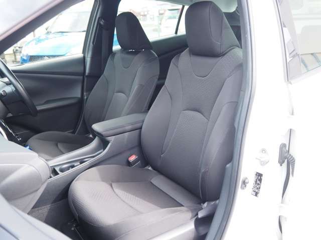 PRIUS 4WD