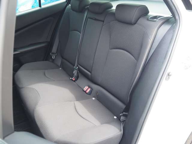 PRIUS 4WD