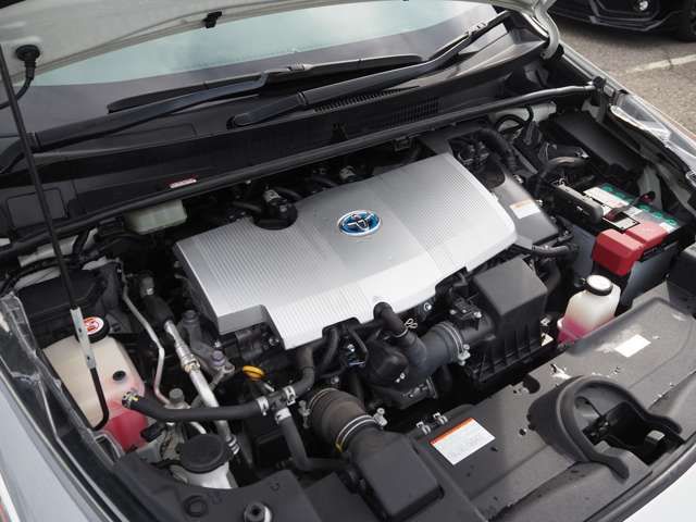 PRIUS 4WD