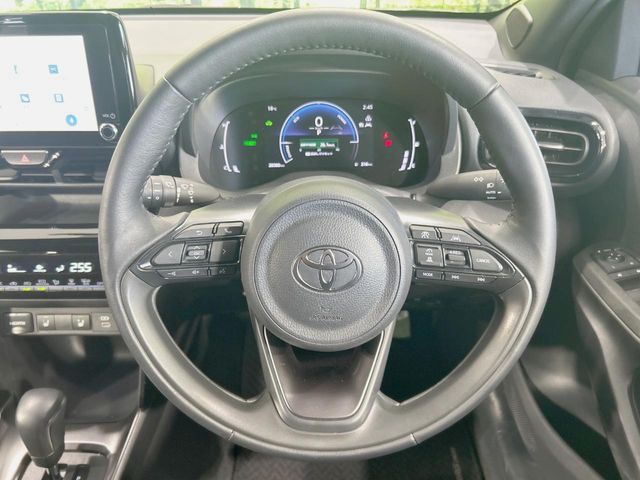 YARIS CROSS HYBRID