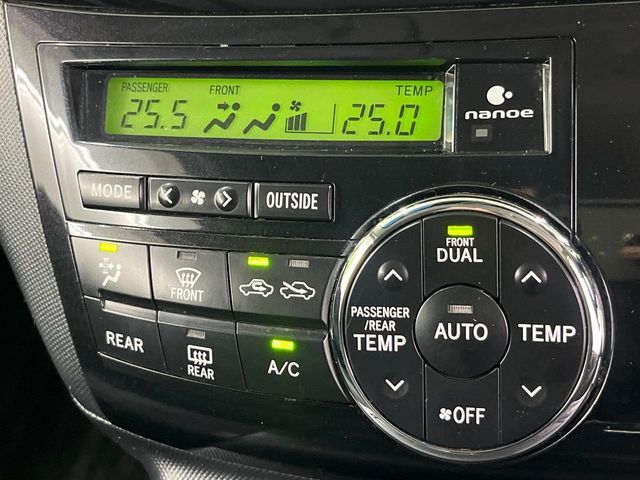 ESTIMA HYBRID 4WD
